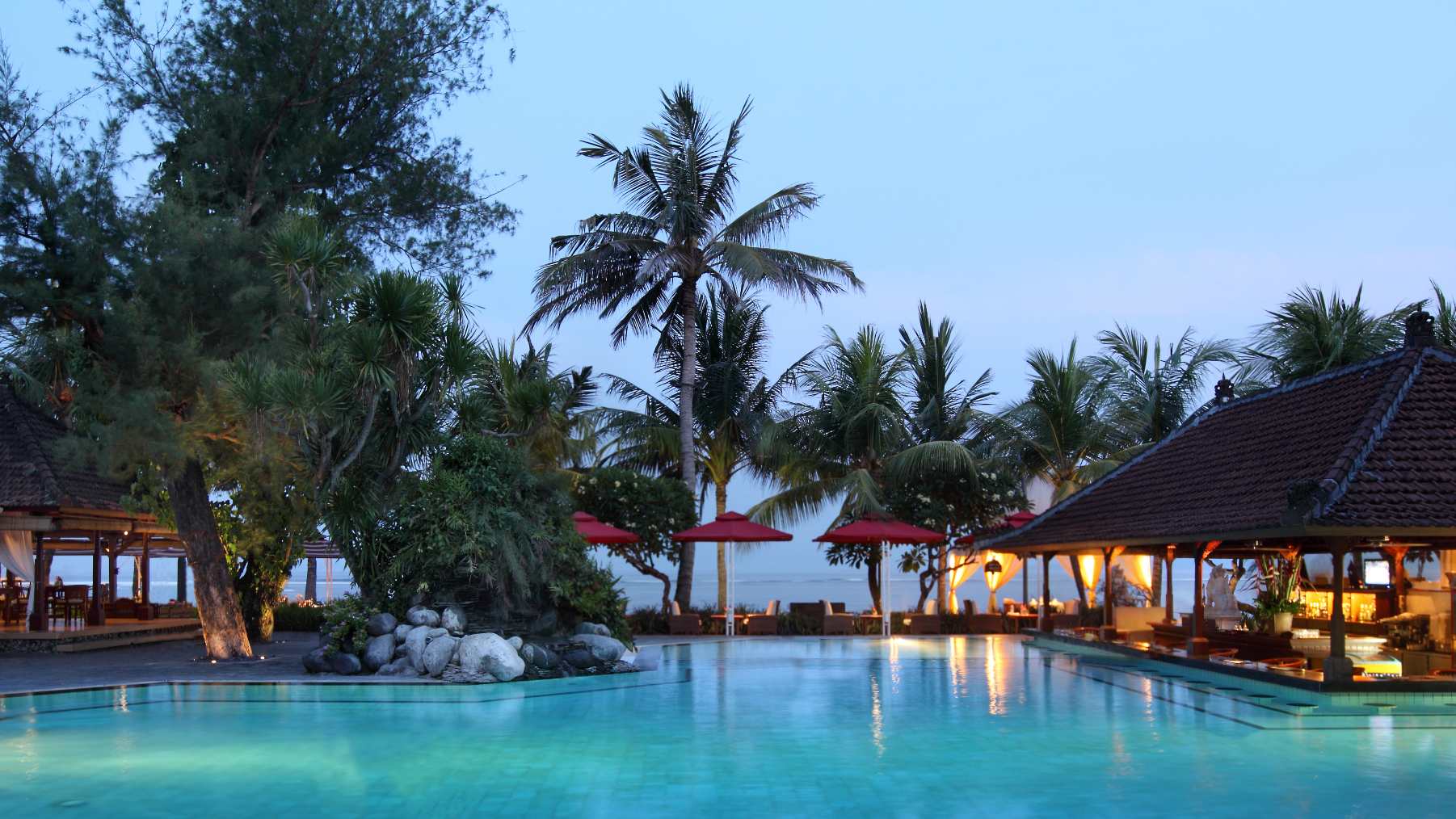 Indonesien Bali Sanur Griya Santrian, Pool Area, Pool Omr&aring;de