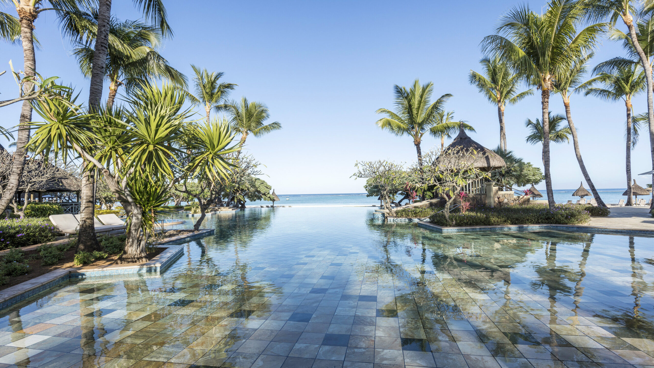 Mauritius La Pirogue Pool