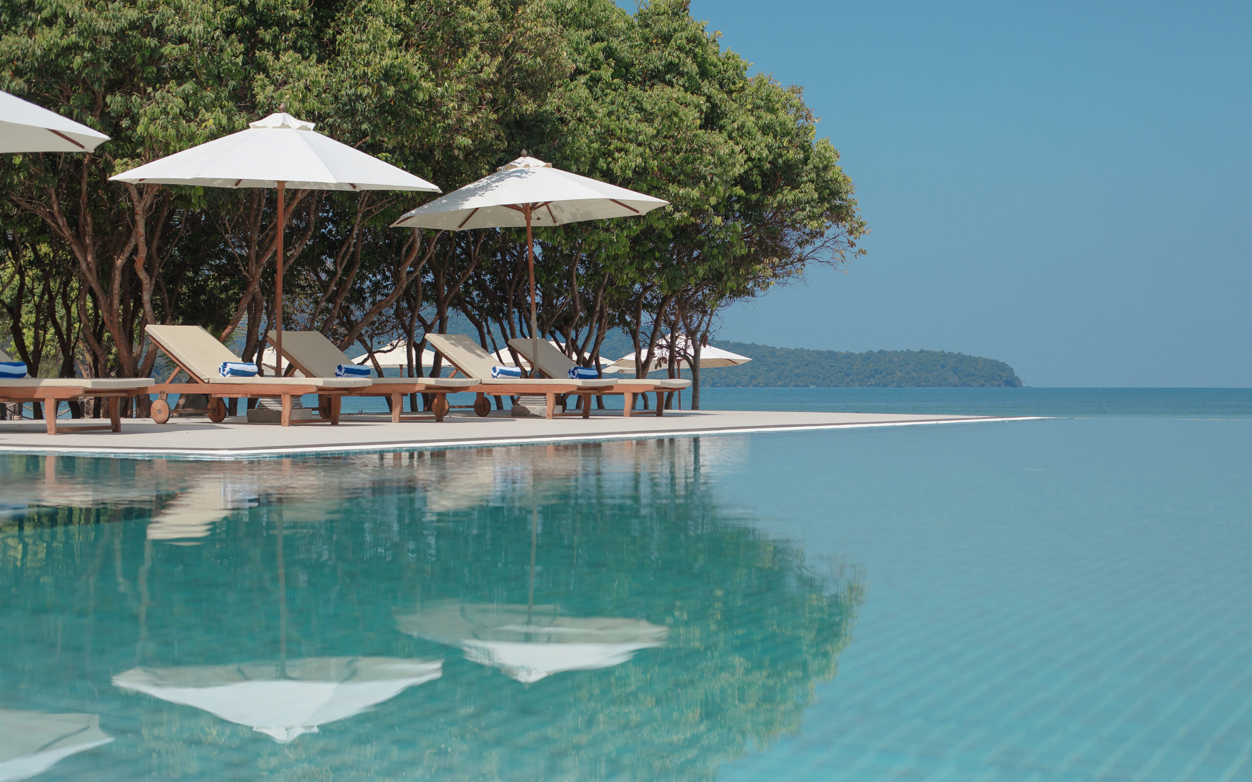 Cambodia, Koh Rong, La Passion by Achariyak, Infinity Pool