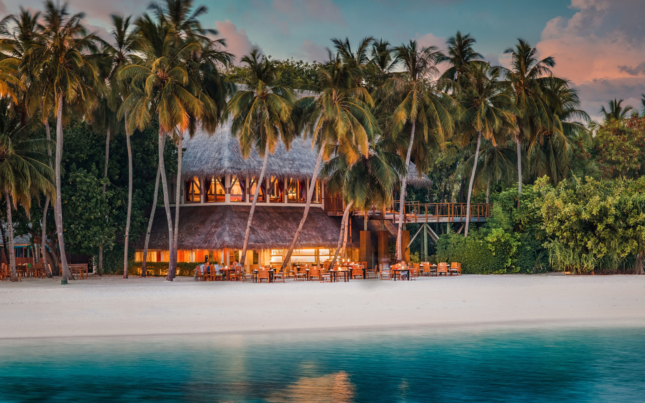 Rejser til Maldiverne, Conrad Maldives Rangali Island, aften