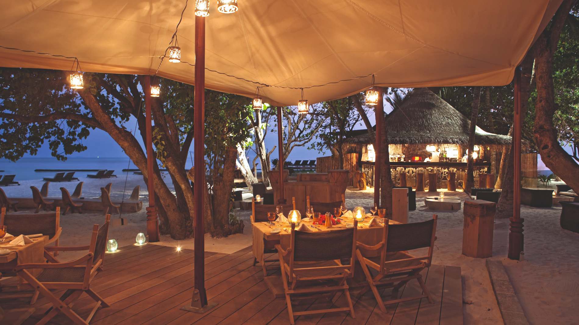 Rejser til Maldiverne, Constance Moofushi Maldives, restaurant