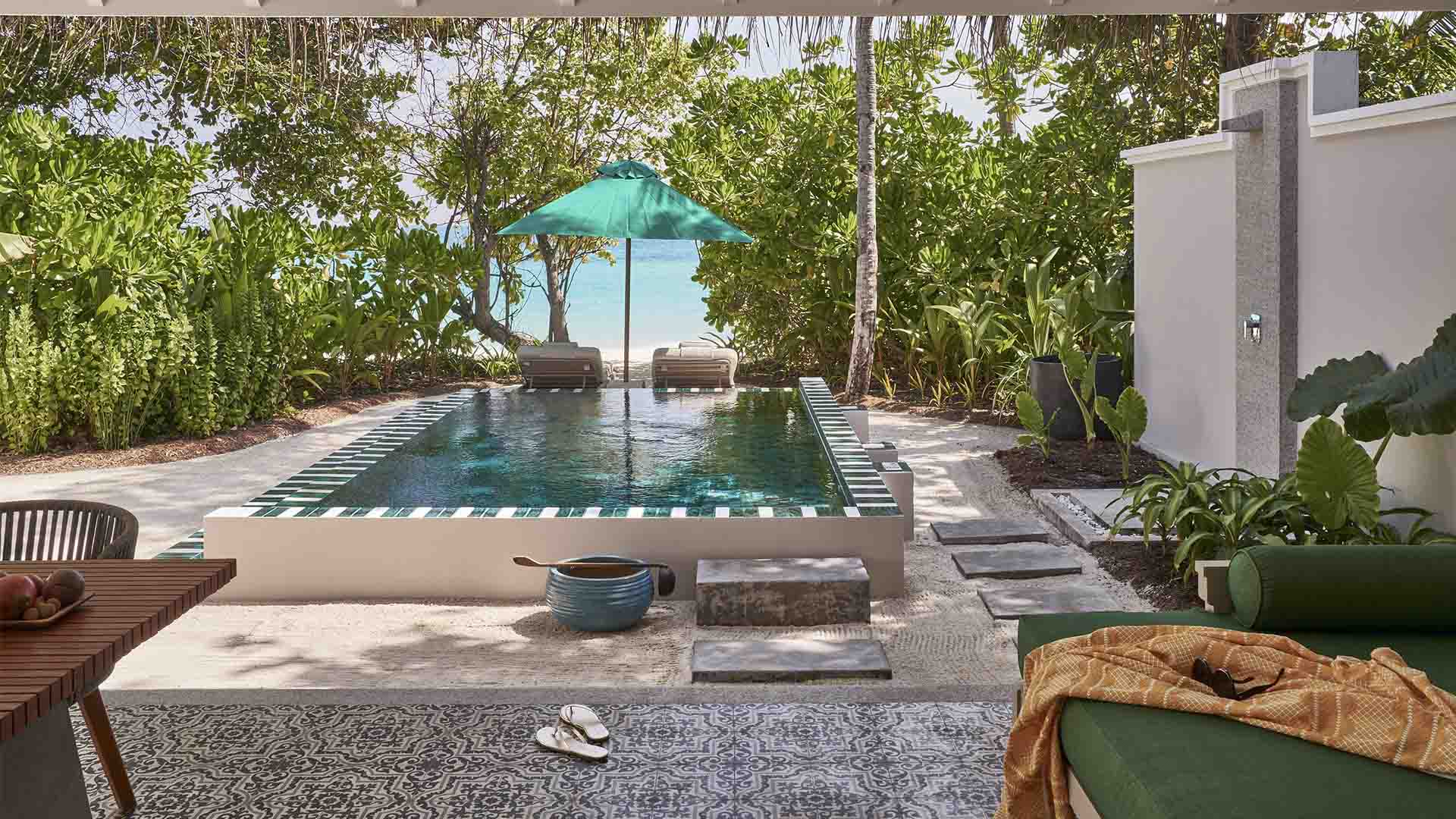 Rejser til Maldiverne, Finolhu Baa Atoll, Beach pool villa