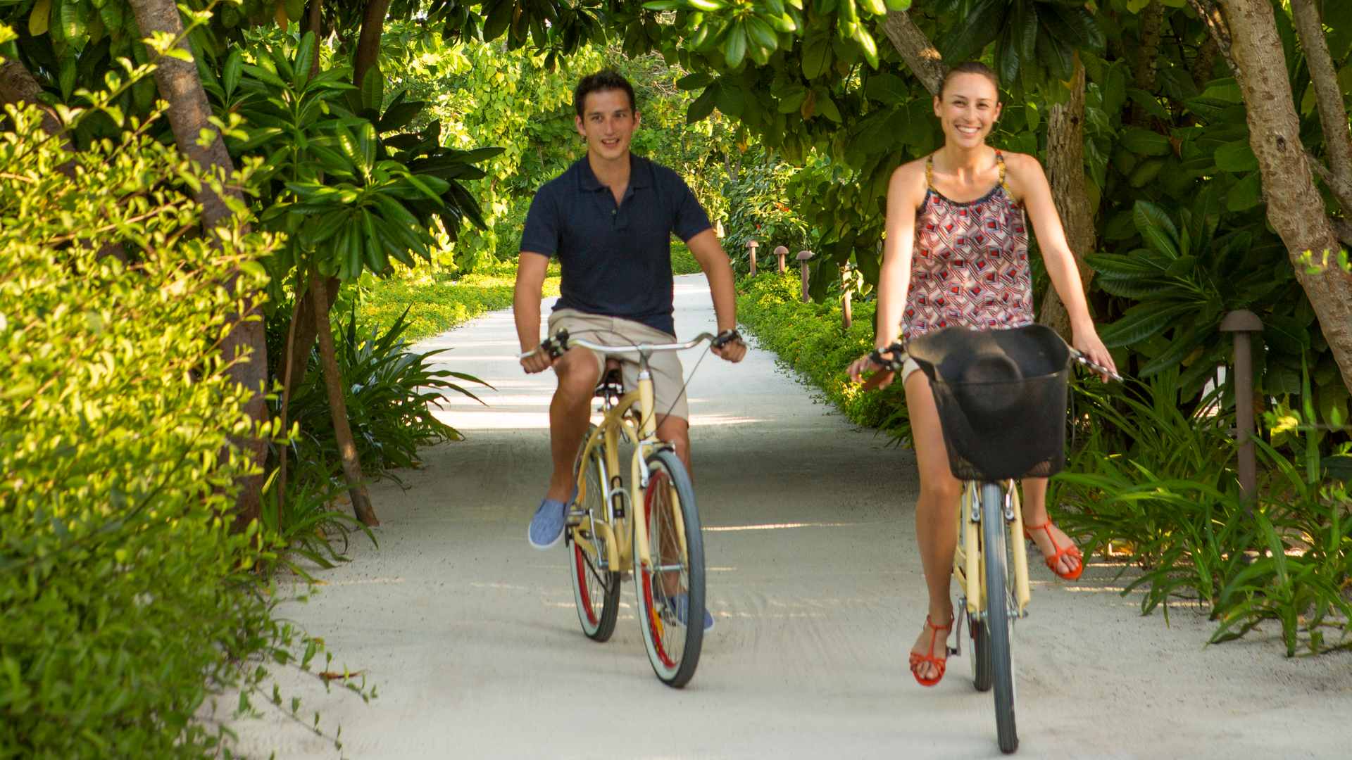 Rejser til Maldiverne, The Residence Maldives at Falhumaafushi, Cykeltur 