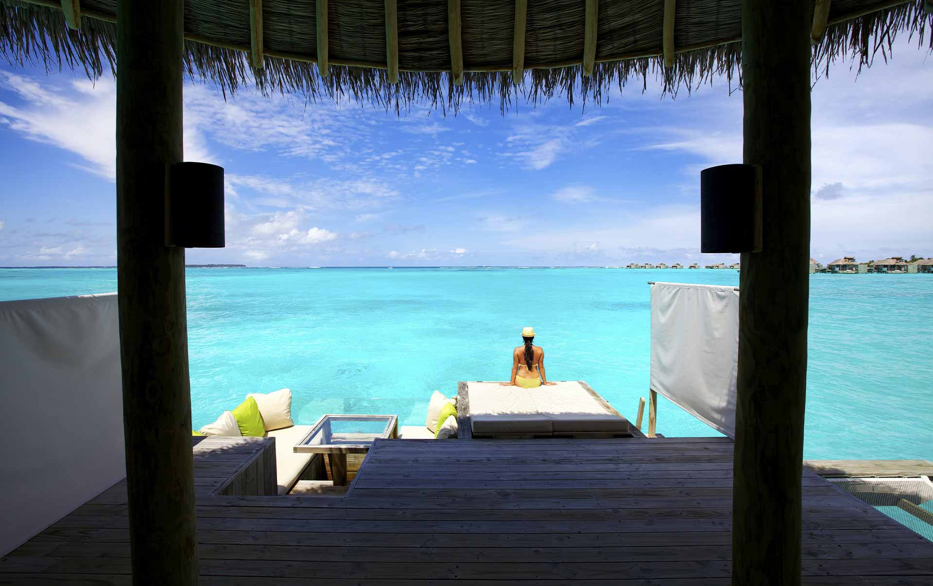 Rejser til Maldiverne, Six Senses Laamu, Terrasse med udsigt i water villa