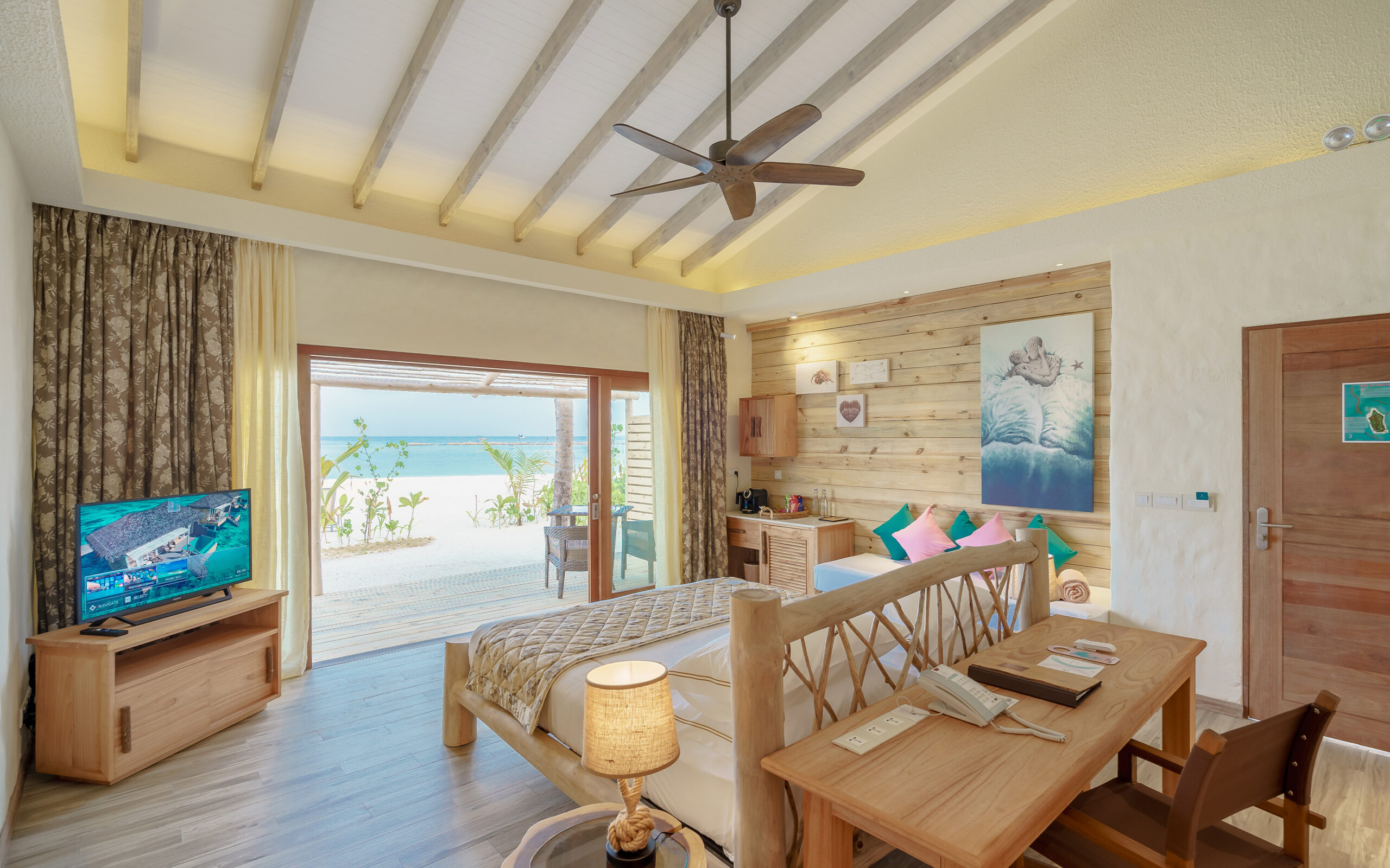 Maldiverne You And Me Maldives Beach Suite Pool Udsigt