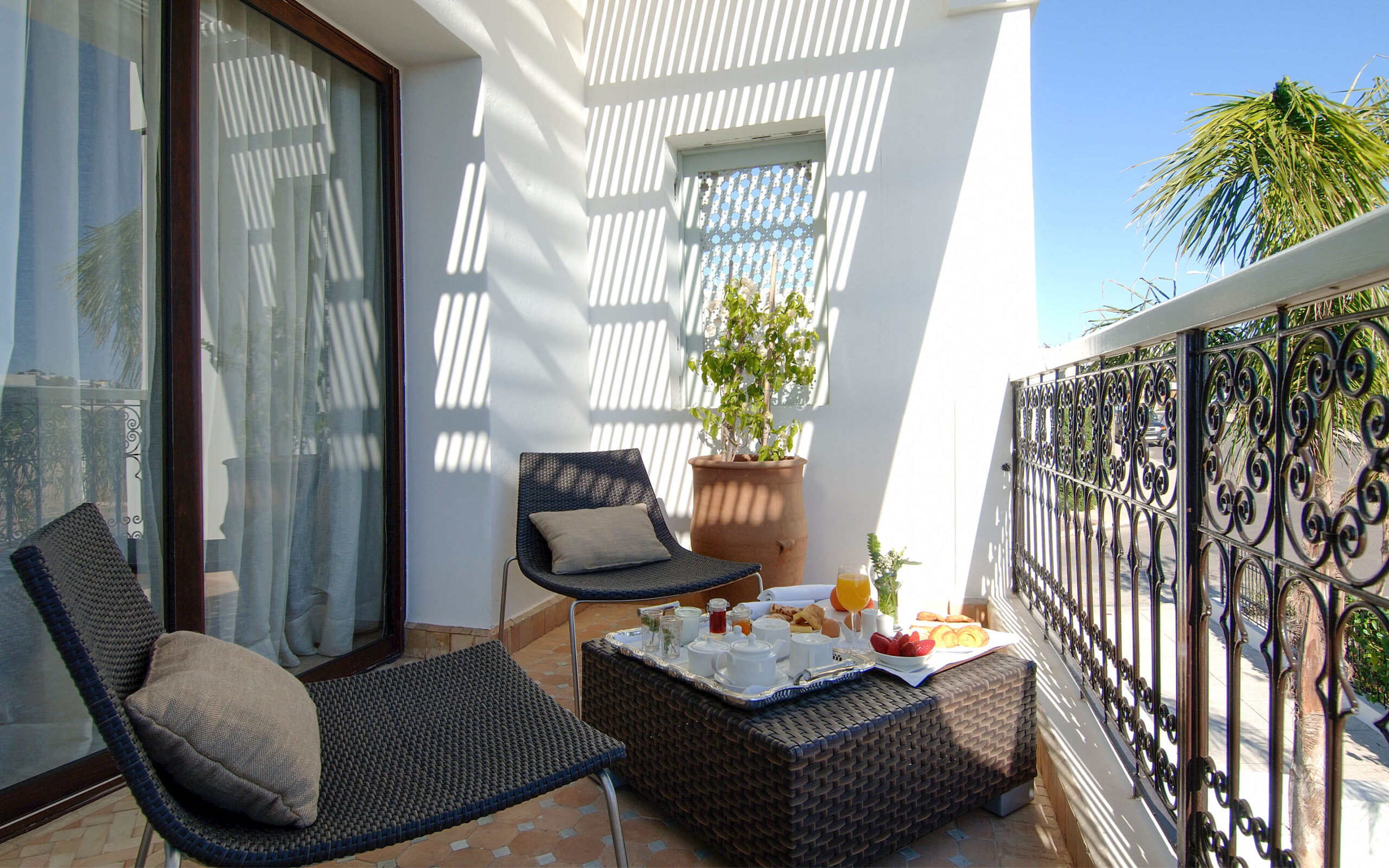 Marokko Agadir Villablanche Balcony Breakfast