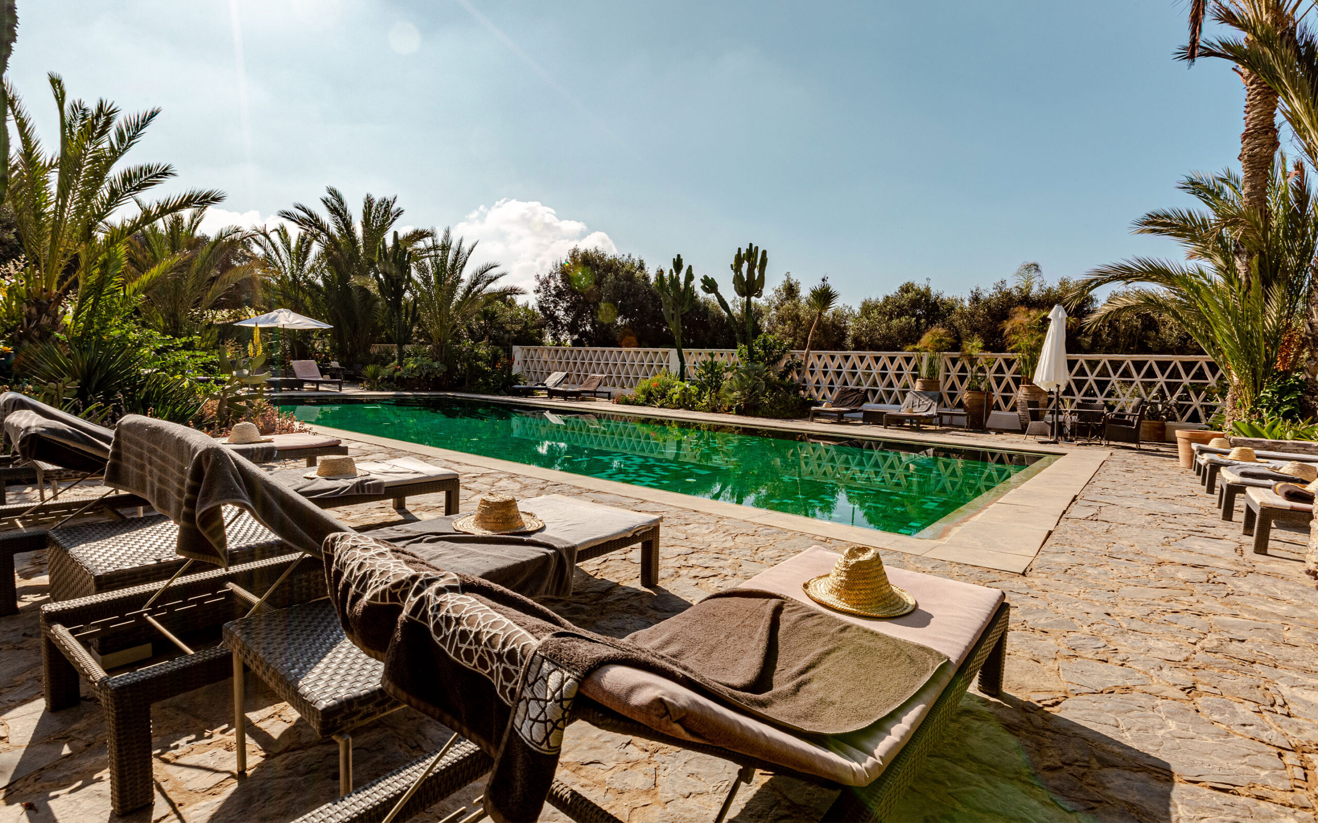Marokko Agadir Villablanche Pool Sunchairs