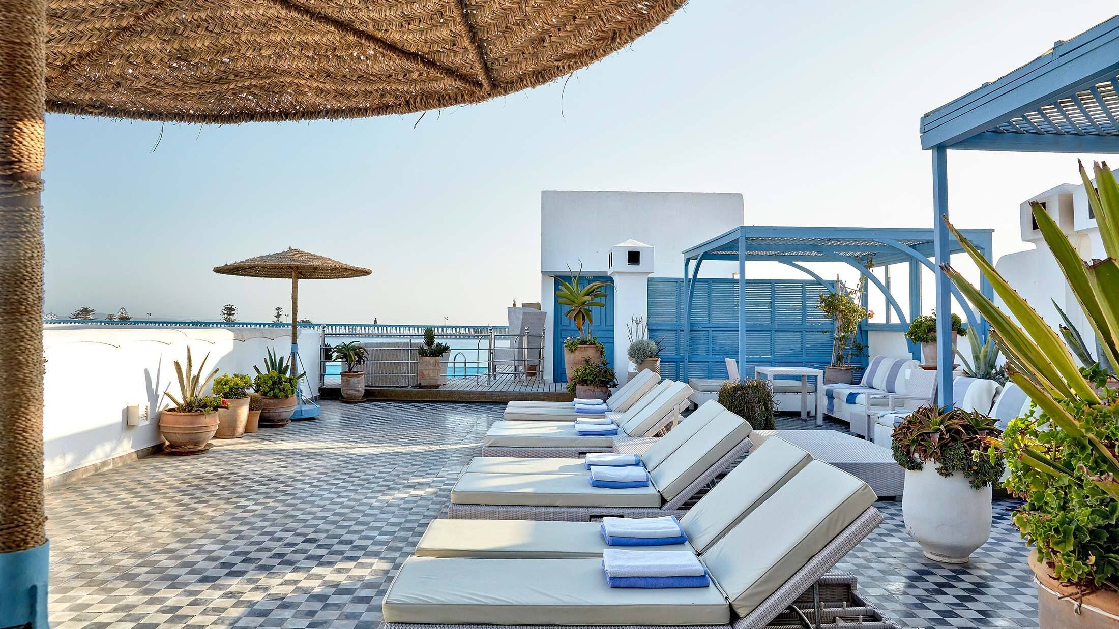 Marokko-essaouira-heure-bleu-poolside
