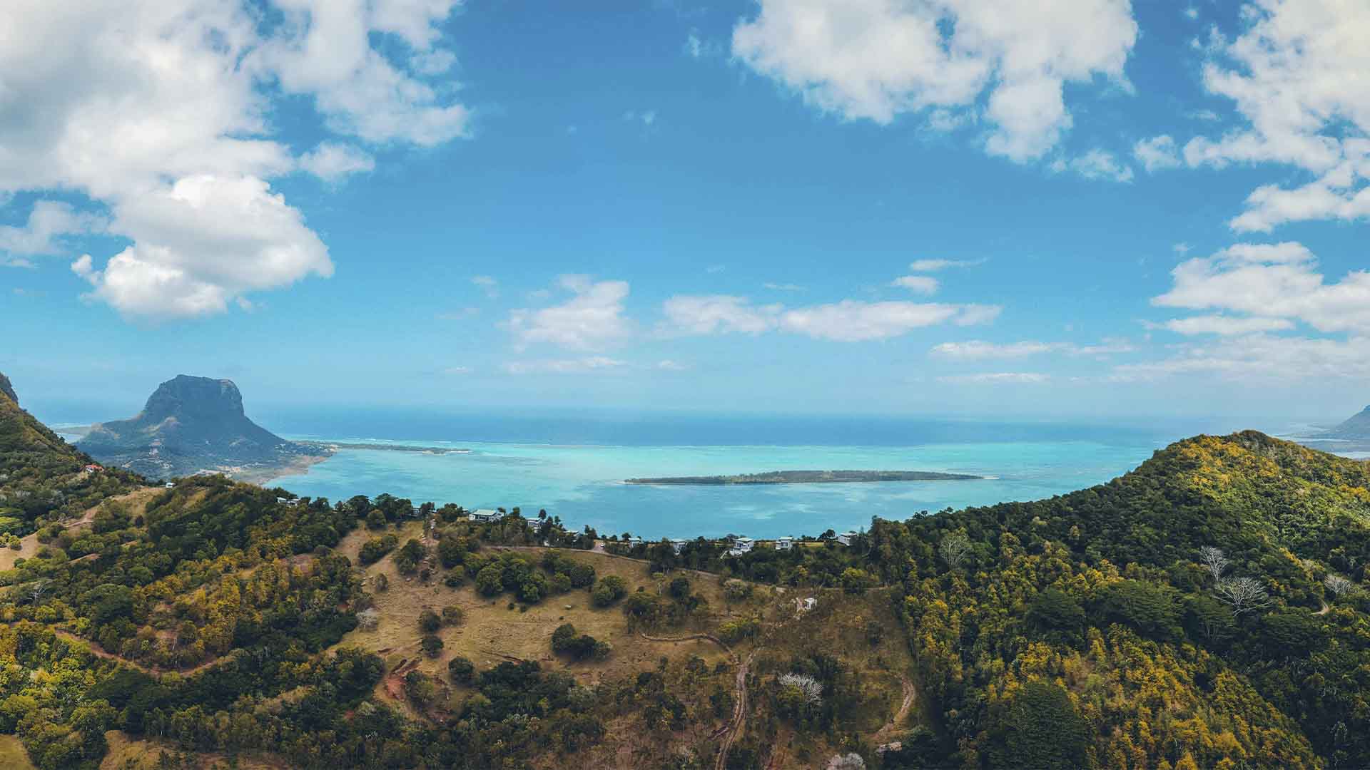 Rejser til Mauritius, Chalets Chamarel, Udsigt over Chalet Chamarel og Det Indiske Ocean