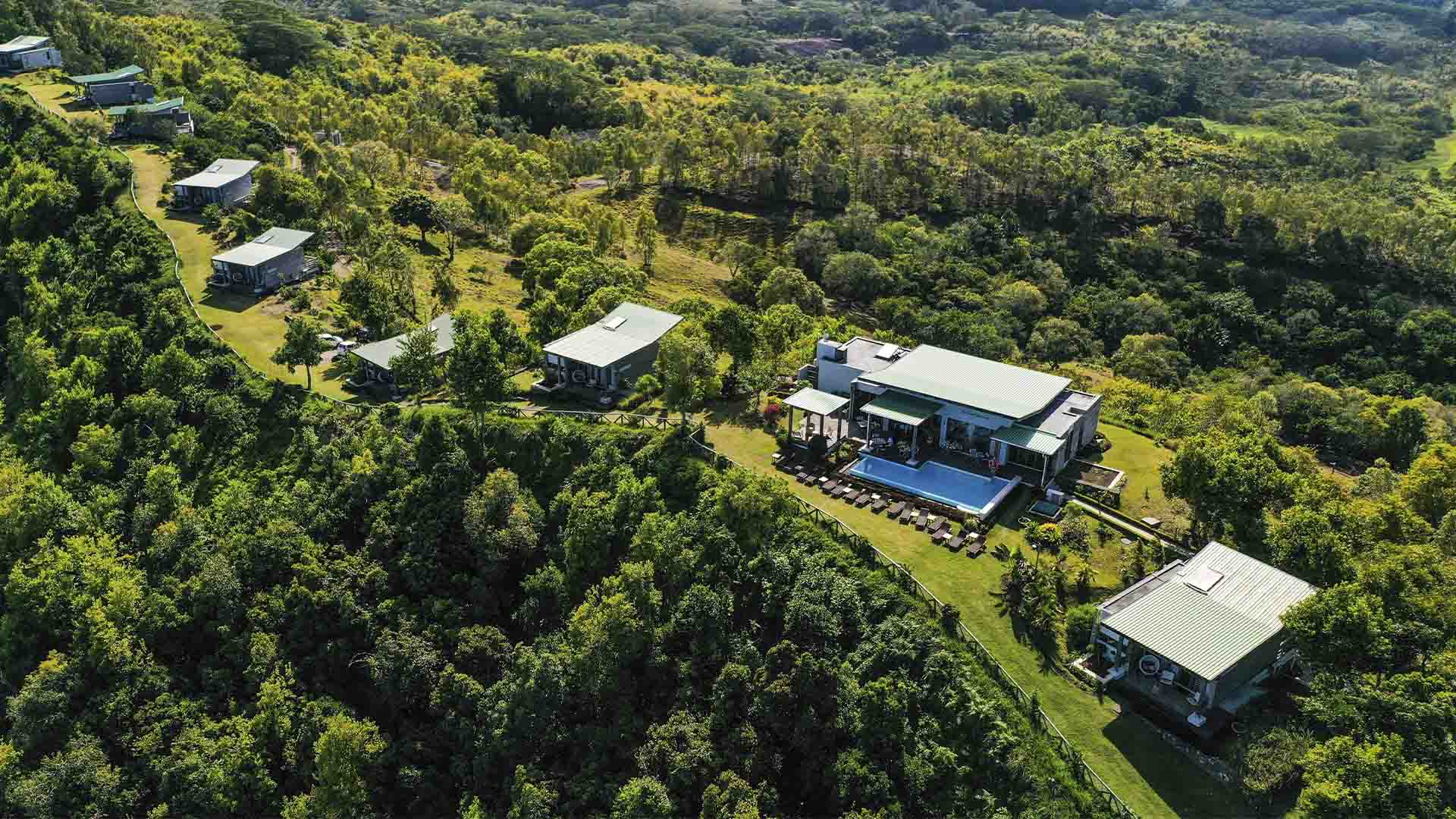 Rejser til Mauritius, Chalets Chamarel, Chalets Chamarels grønne omgivelser