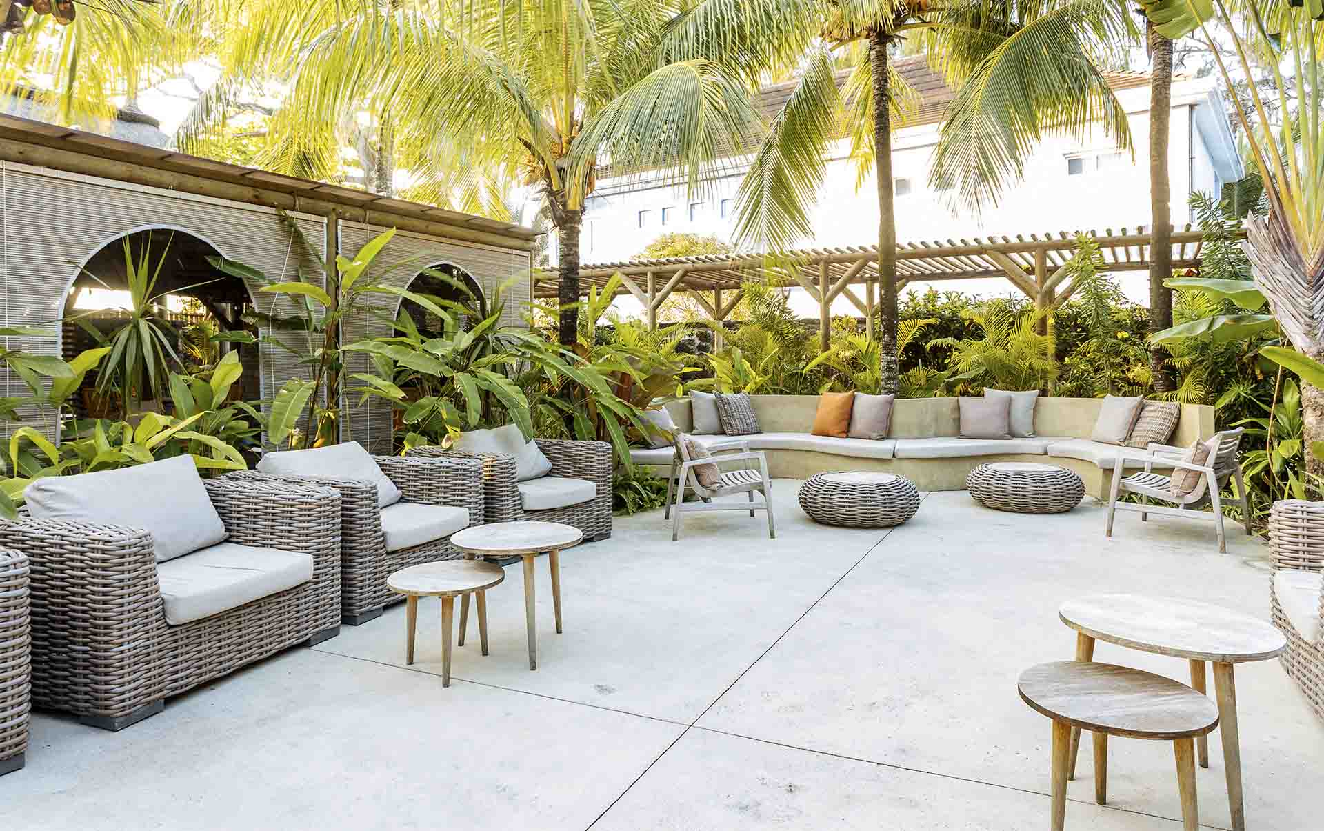 Rejser til Mauritius, Friday Attitude, kot nou restaurant