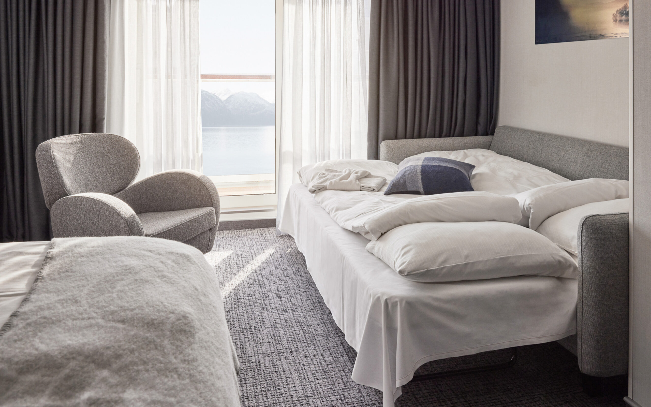 Norge Havila Kystruten Balcony Deluxe Cabin Extra Bed