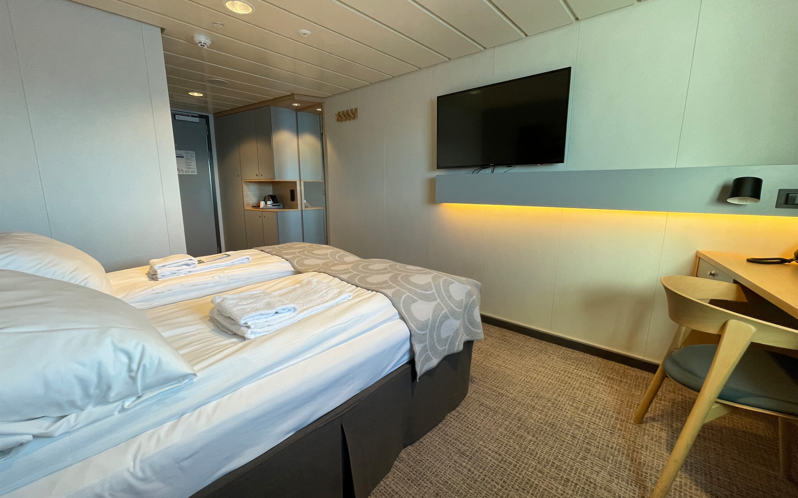 Norge Havila Kystruten Superior Deluxe Cabin