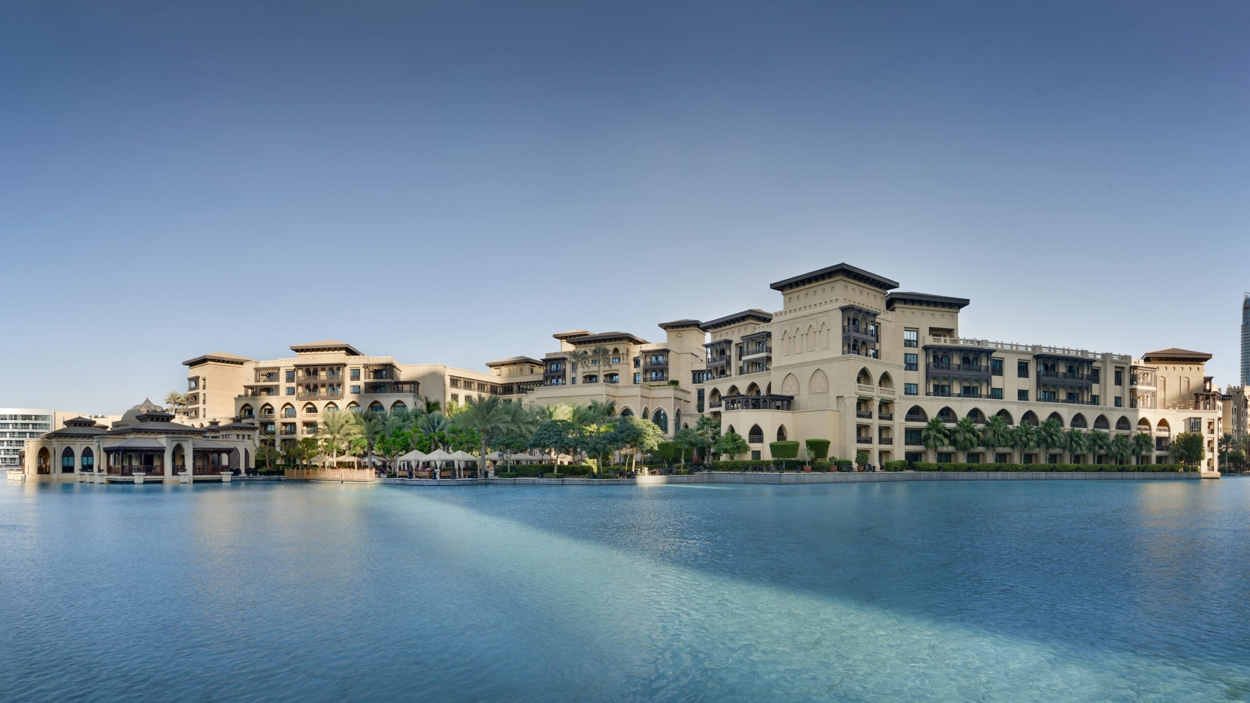 Dubai Palace Downtown And Burj Lake
