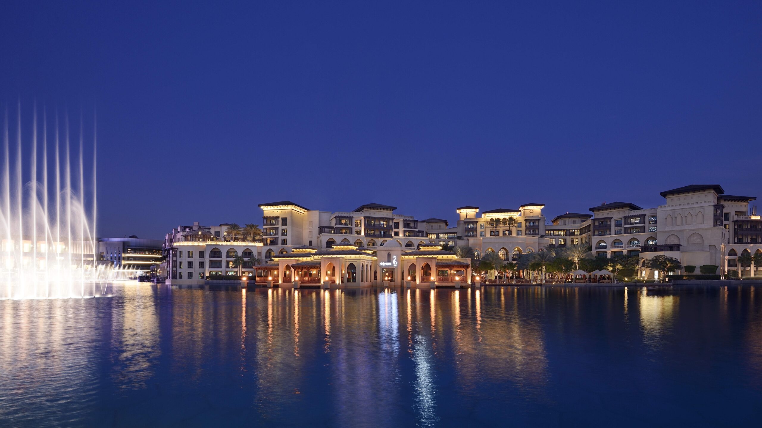 Dubai Palace Downtown And The Dubai Fontain Evening