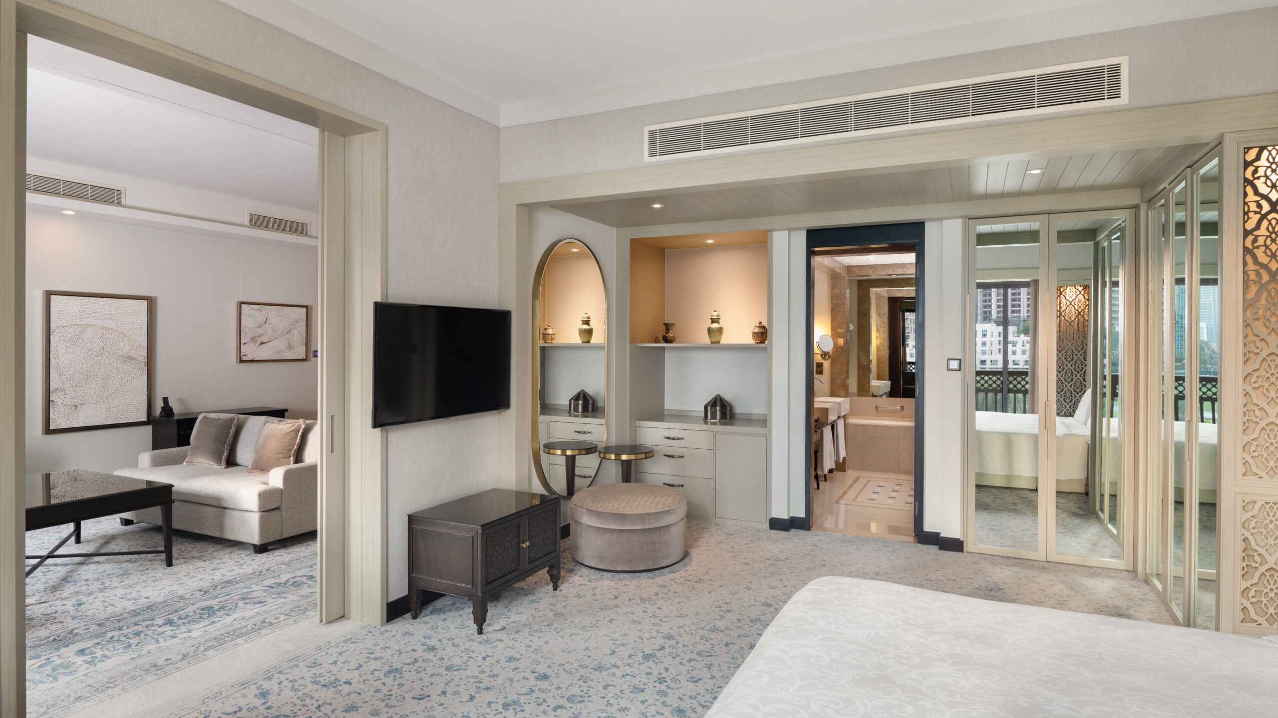 Dubai Palace Downtown Dubai Diplomatic Suite 