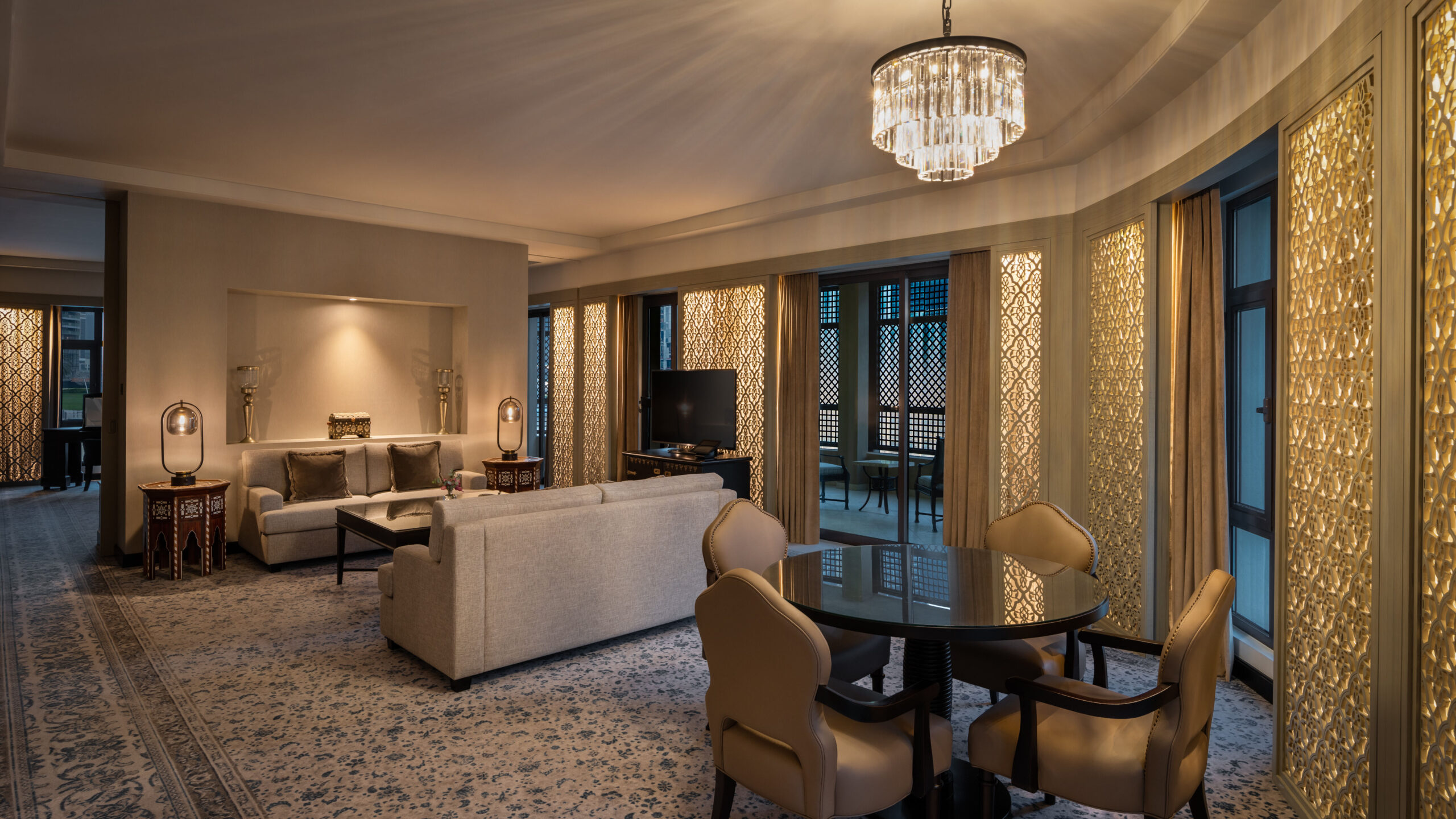 Dubai Palace Downtown Dubai Royal Suite 