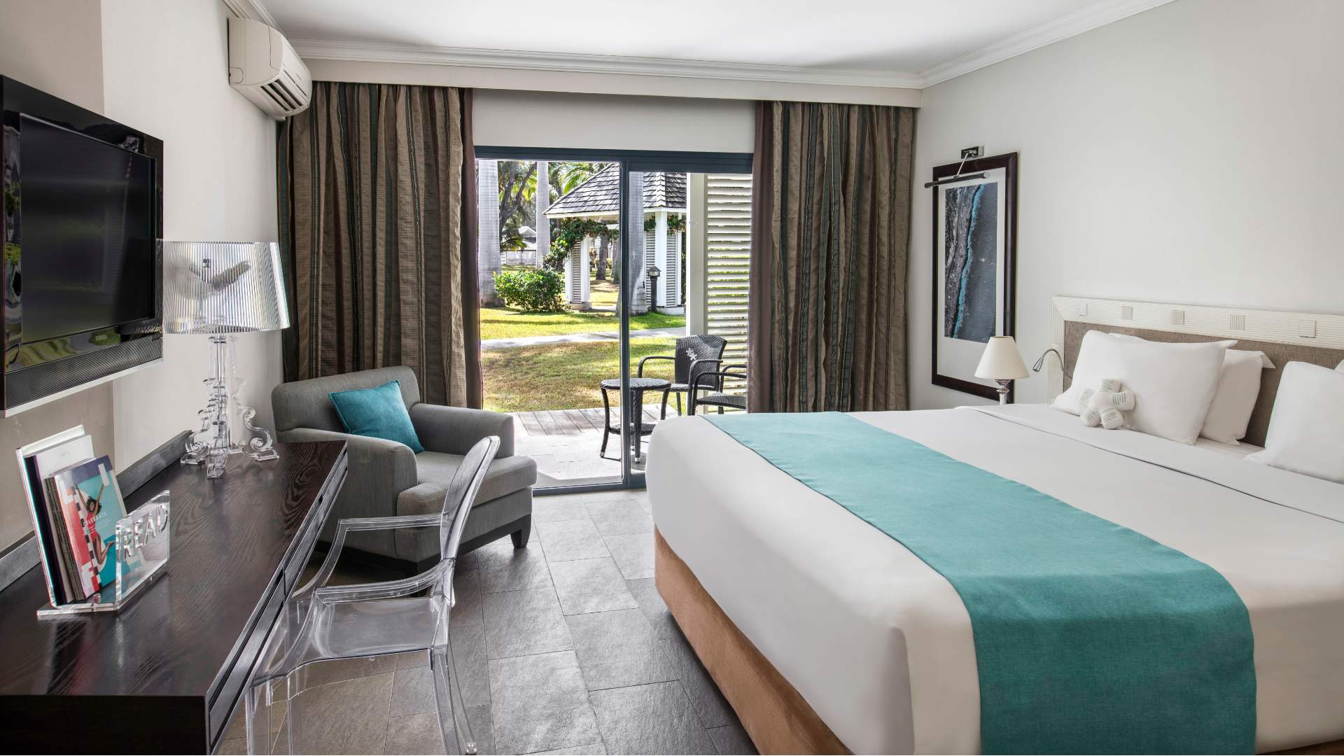 Reunion Lux St Gilles Beach Superior Room