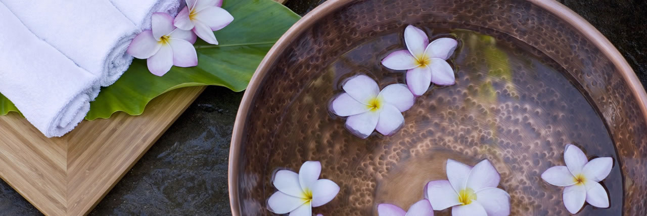 Malaysia-borneo-Hyatt-Regency-Kinabalu-Hotel-Spa-Foot-Bath