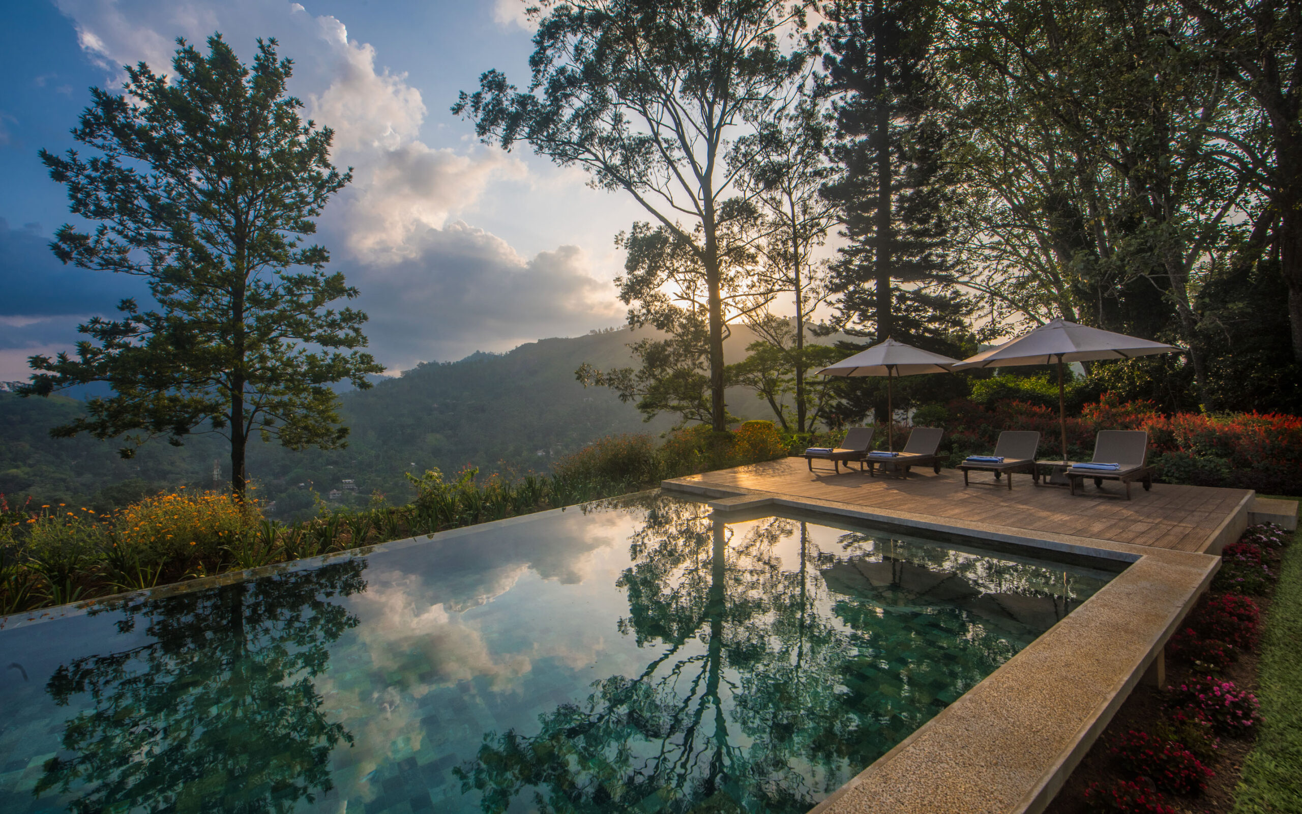 Sri Lanka Nine Skies Swimmingpool
