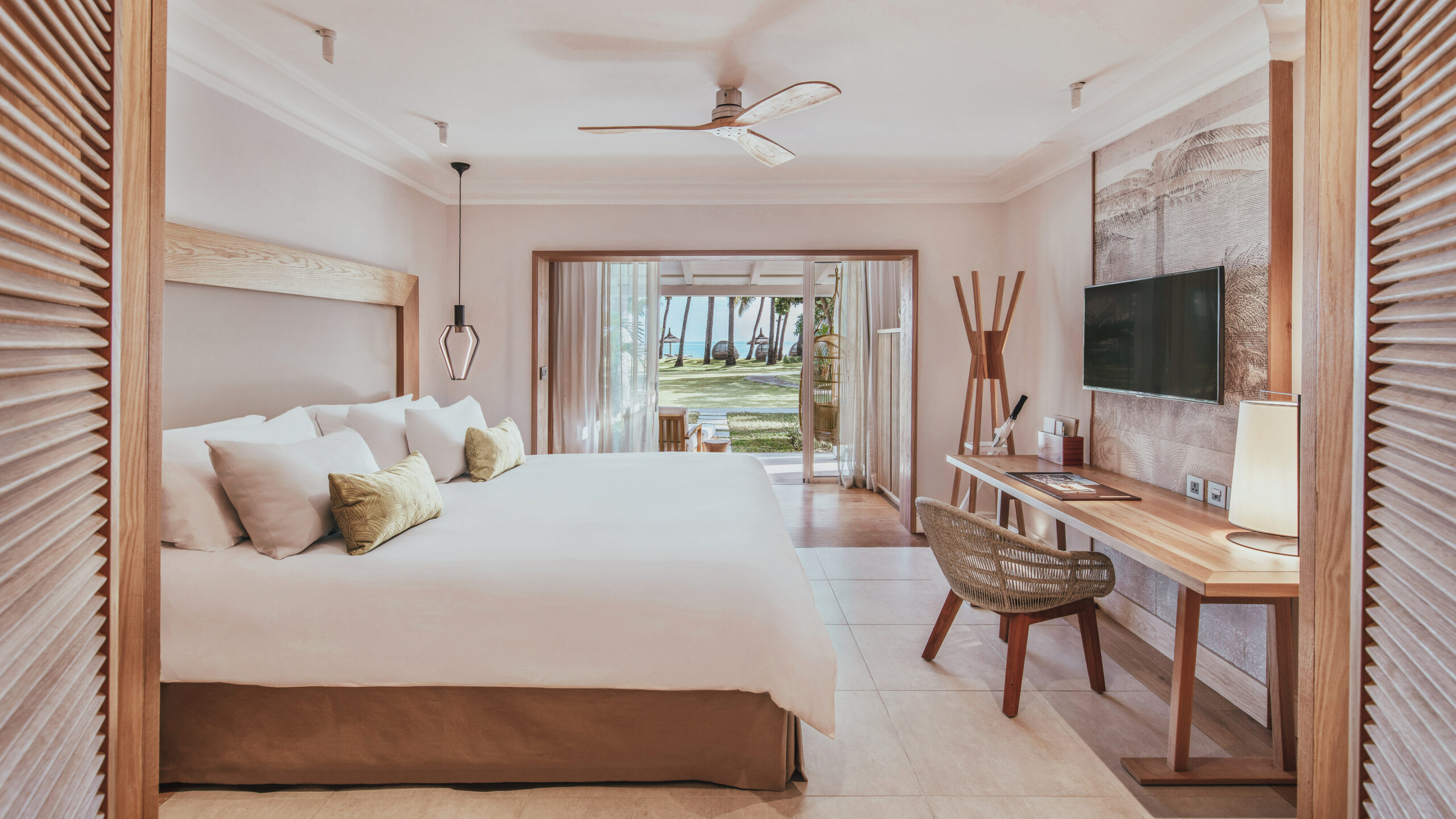 Mauritius Sugar Beach Deluxe Family Suite