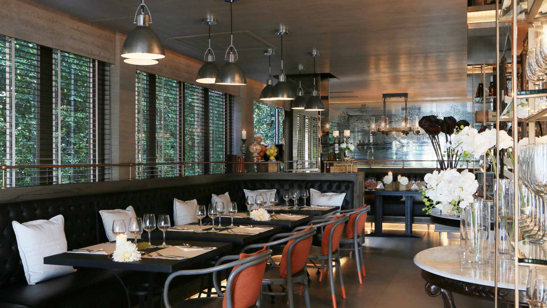 Thailand, Bangkok, Riva Surya, babble room