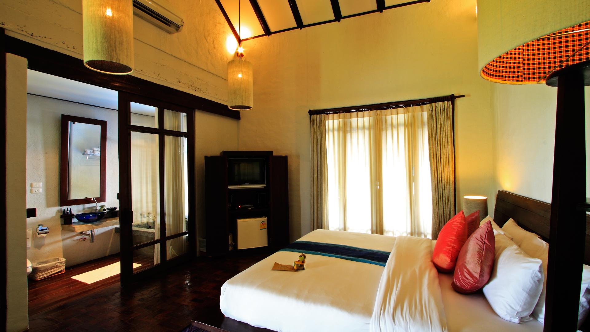 Thailand, Chiang Mai, Banthai Village, Deluxe room
