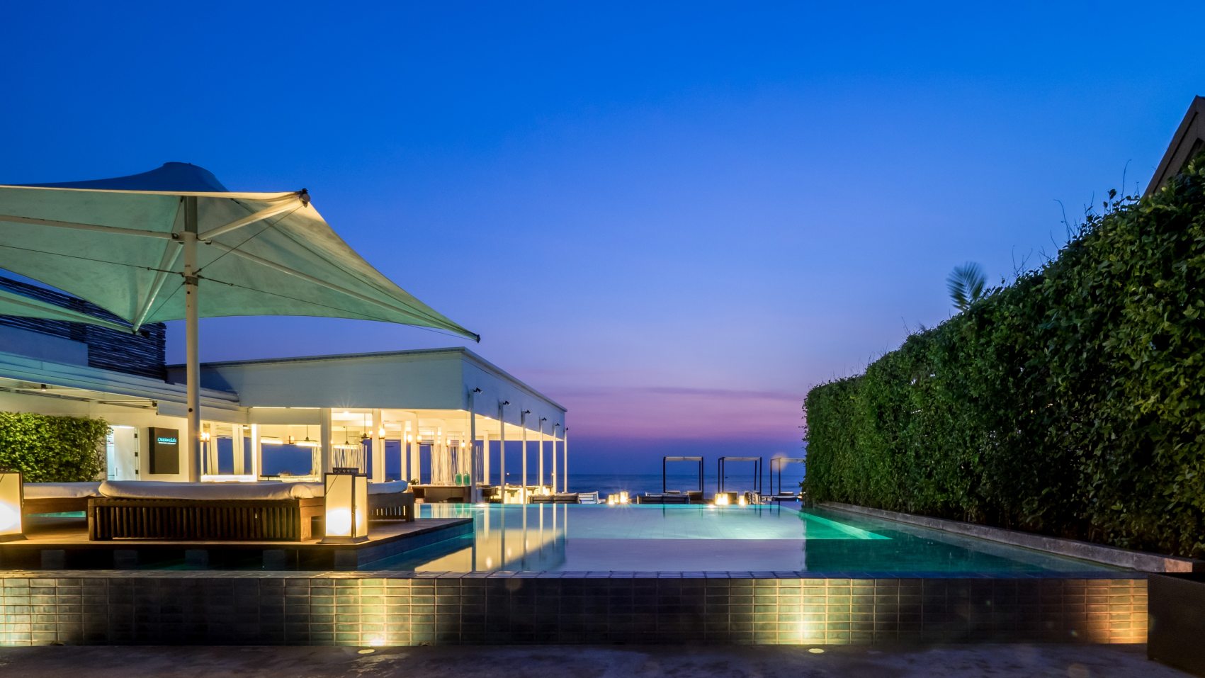 Thailand, Hua Hin, Putahracsa Hua Hin, Beach Club Evening