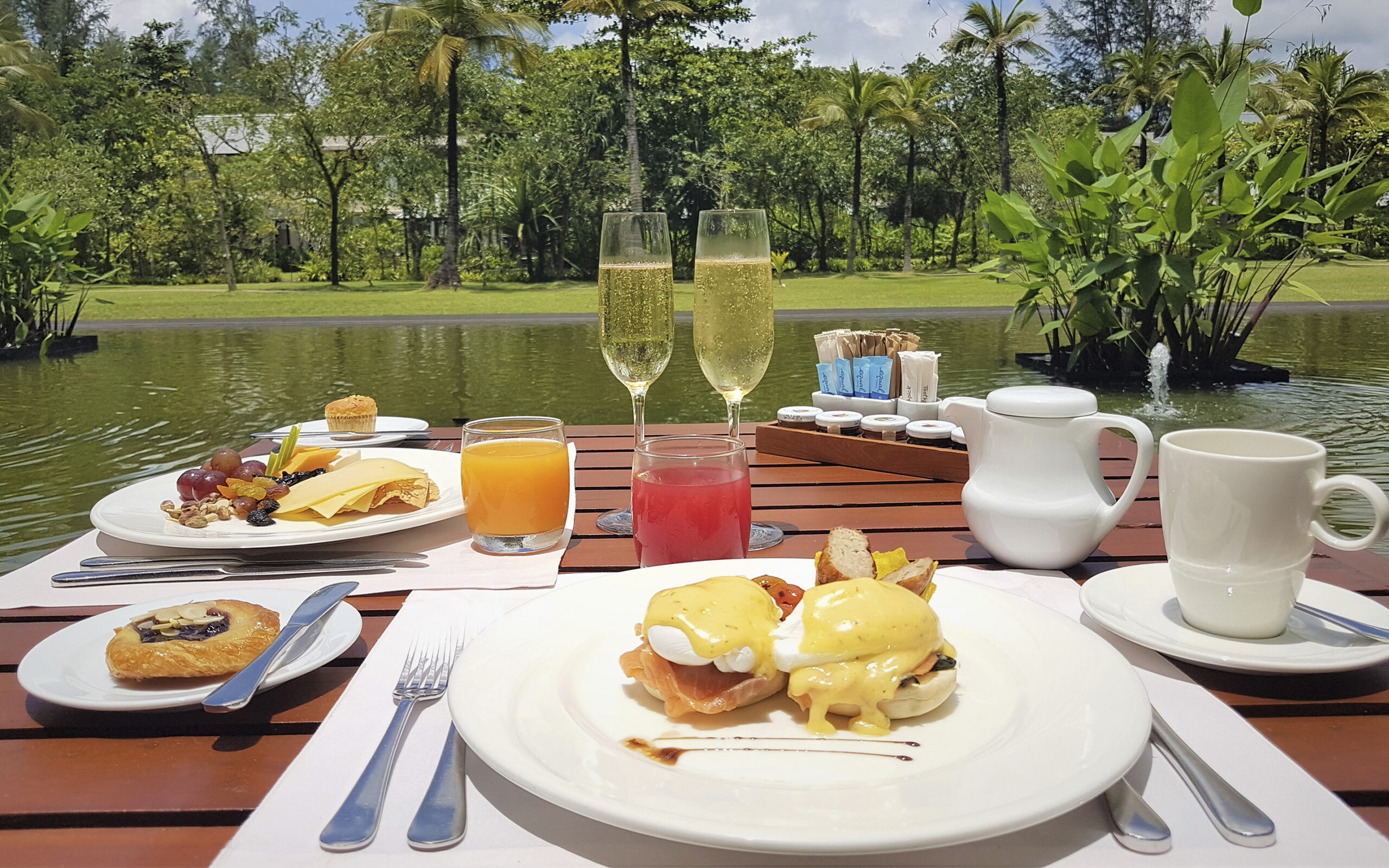 Thailand Khao Lak The Sarojin Morgenmad