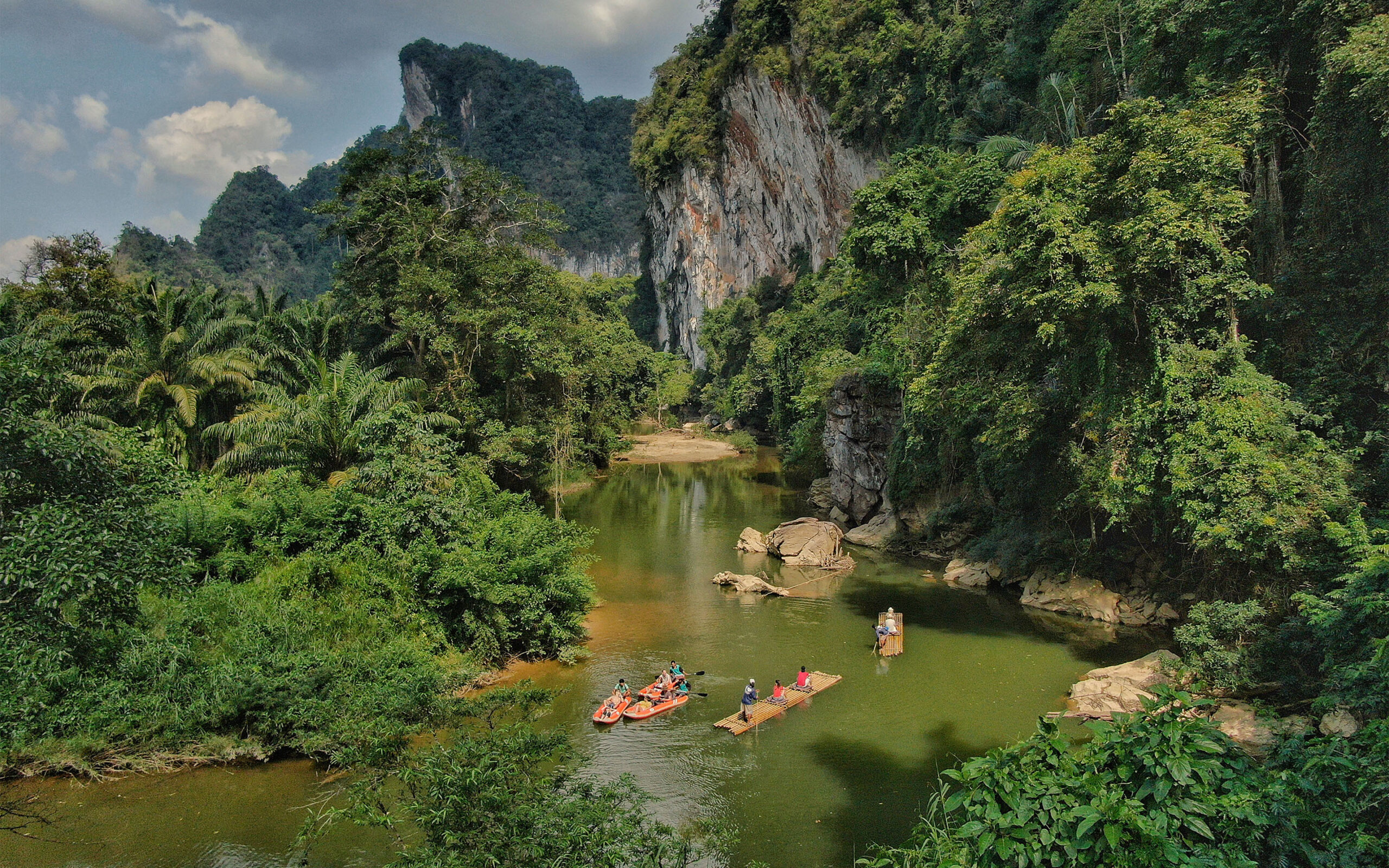 Thailand Khao Sok Anurak Community Lodge Bamboo Rafting