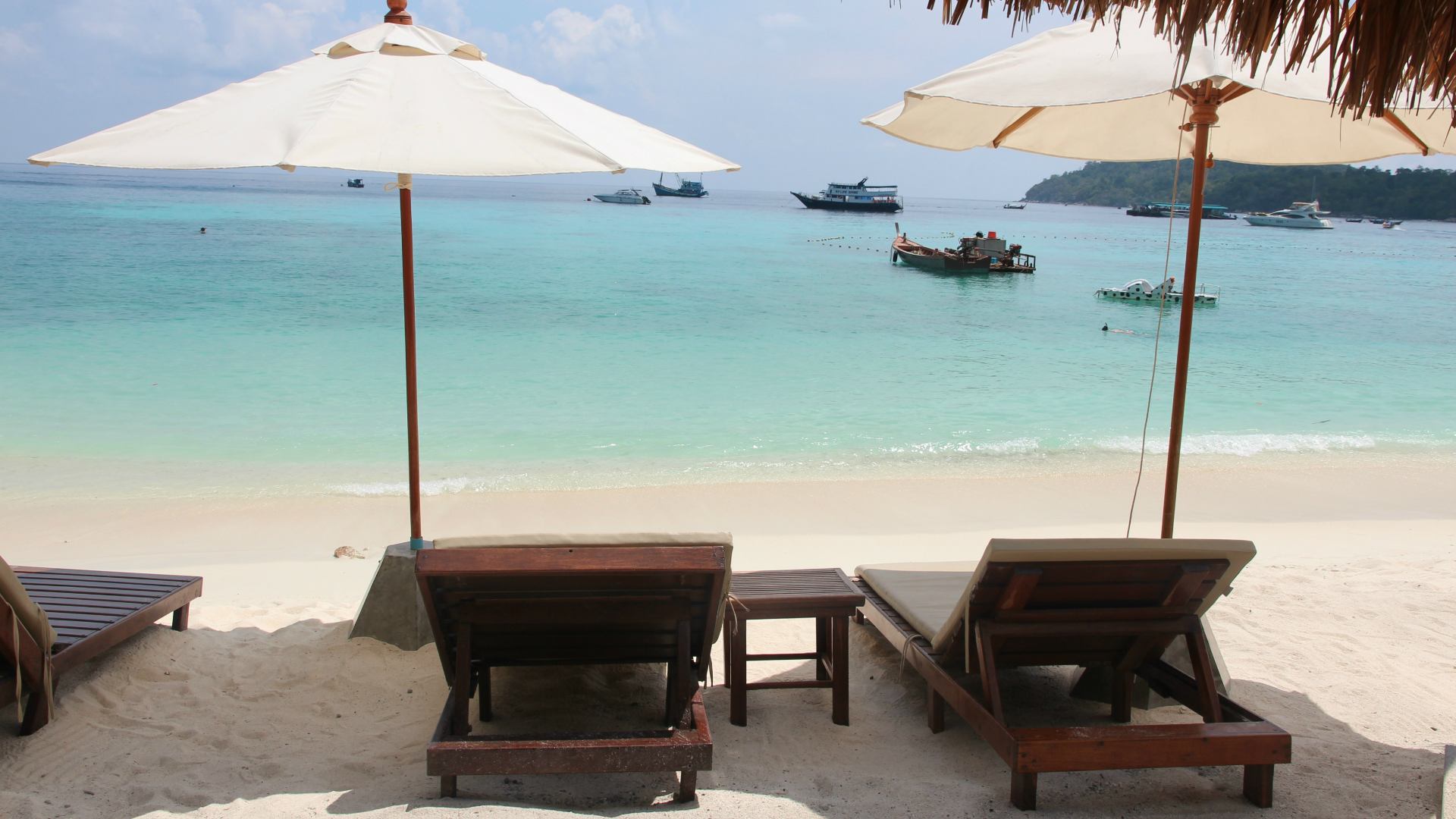 Thailand, Koh Lipe, Bundhaya Villas, Beach View