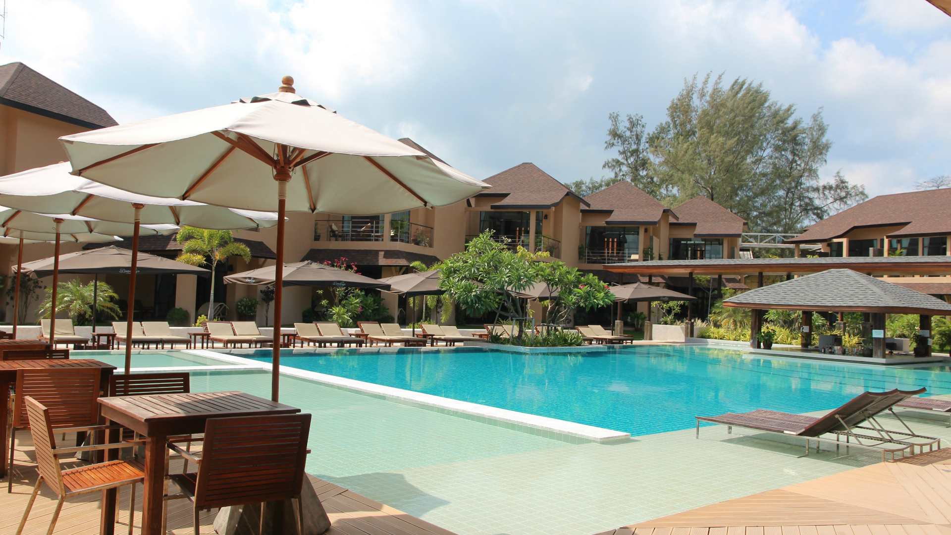 Thailand, Koh Lipe, Bundhaya Villas, Pool View