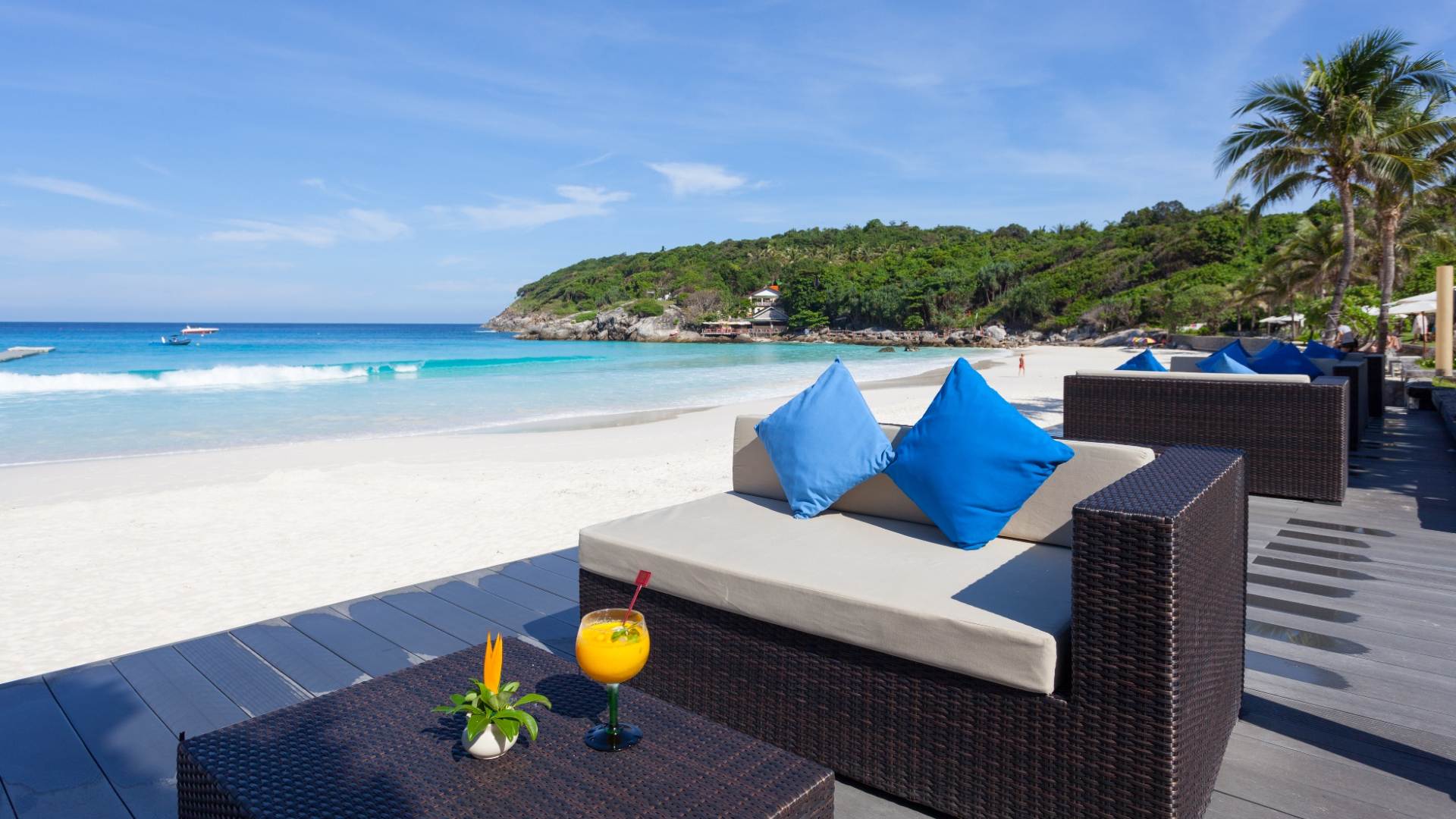 Rejser til Thailand, Phuket, The Racha, lobby bar