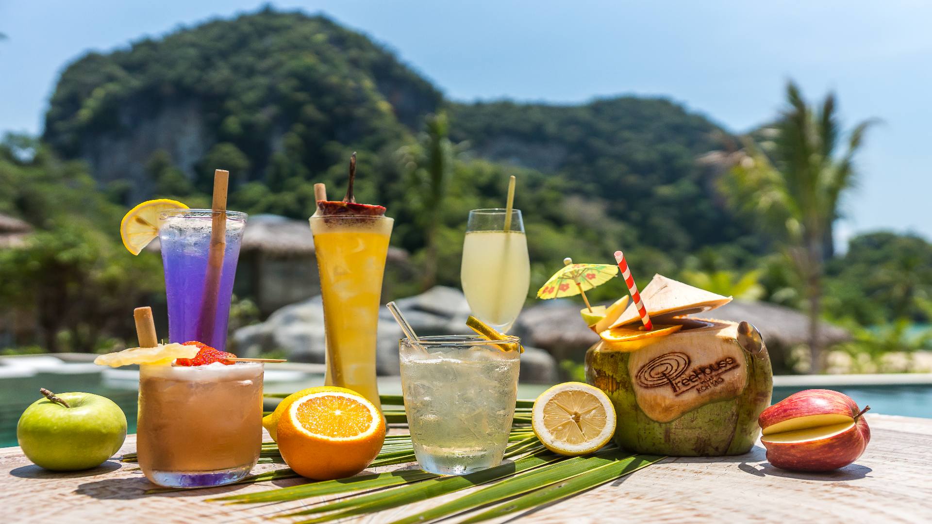 Thailand, Koh Yao Noi, Treehouse Villas, Drinks Pool