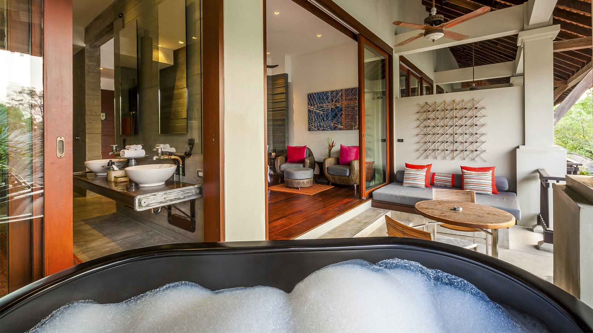 Rejse til Thailand, Phuket, The Slate, balkon