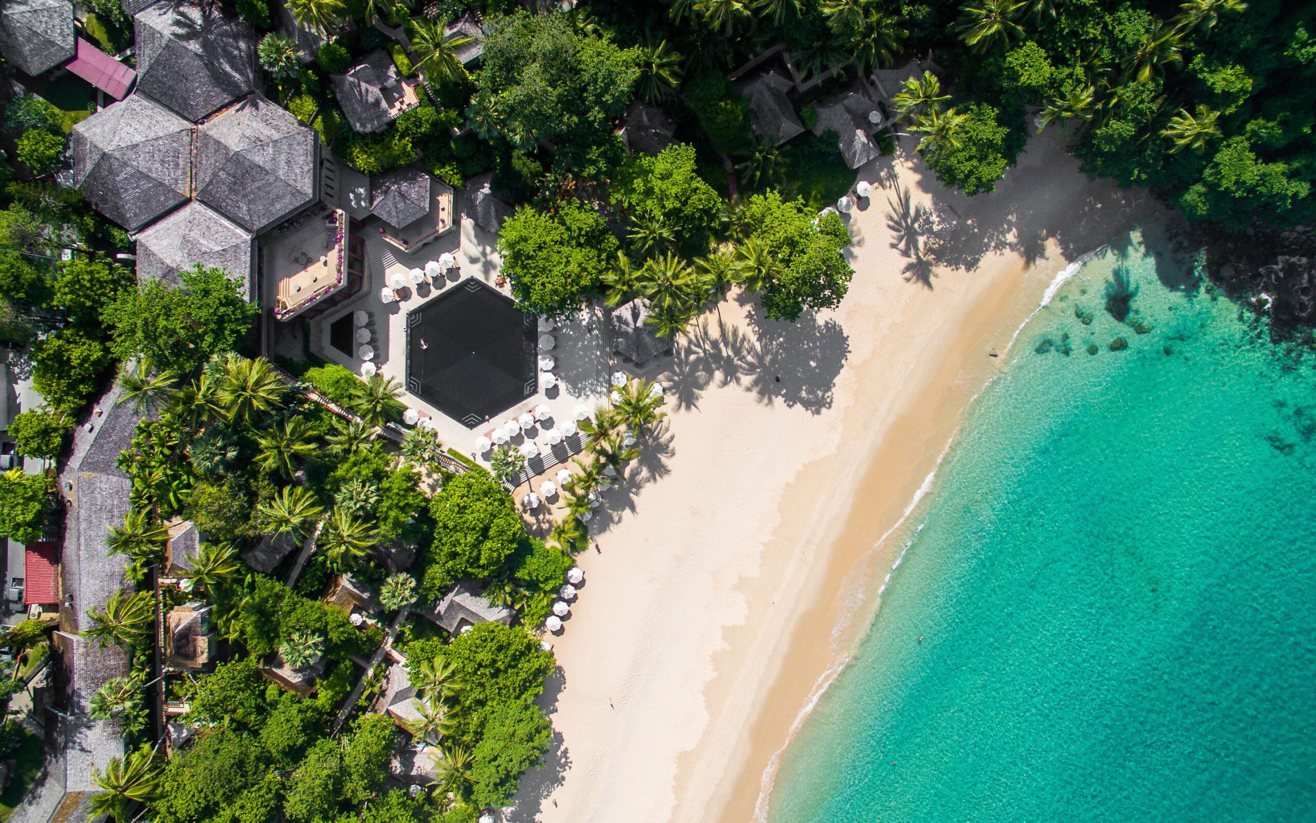 Thailand Phuket The Surin Ovenfra