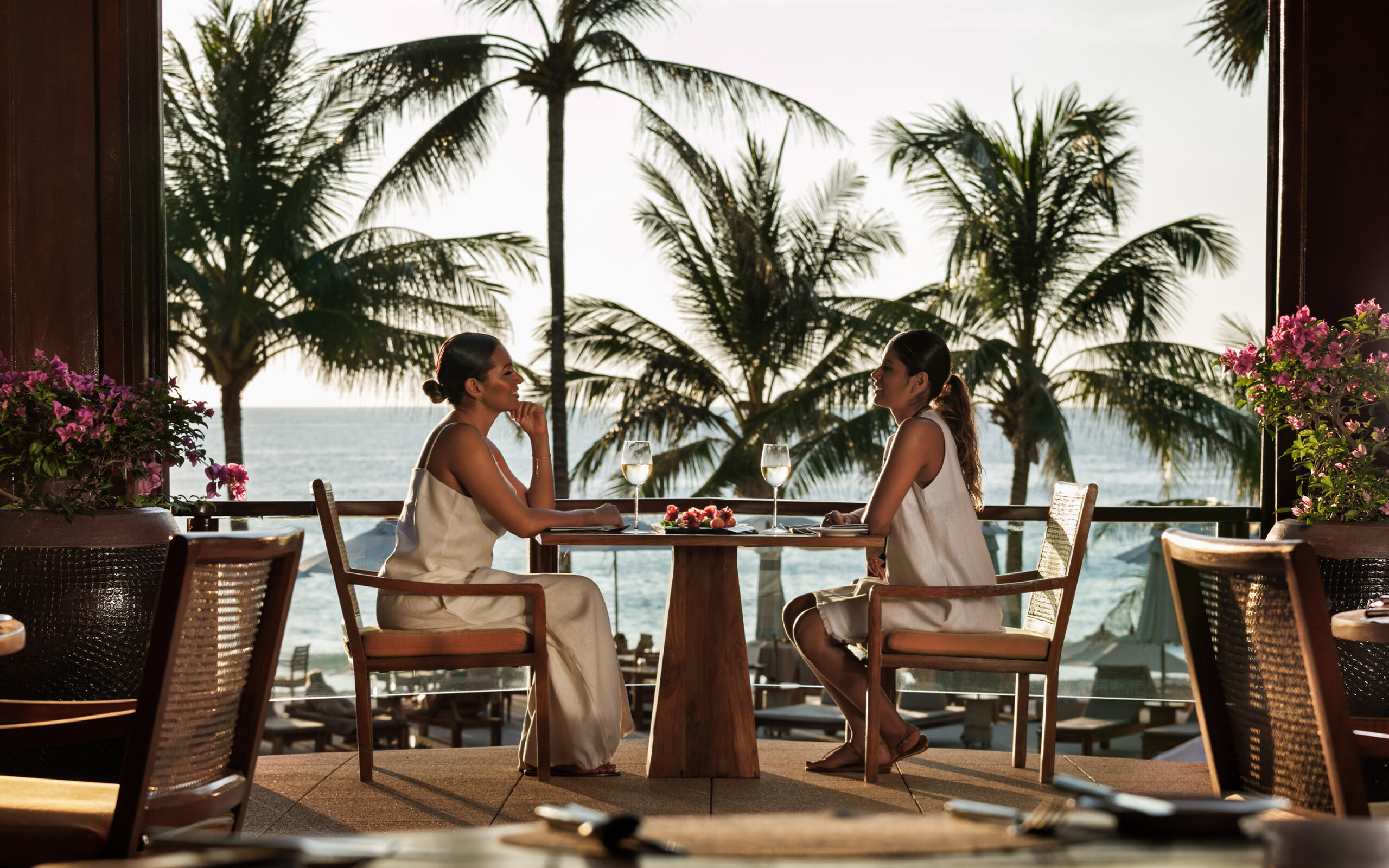 Thailand Phuket The Surin Restaurant Solnedgang