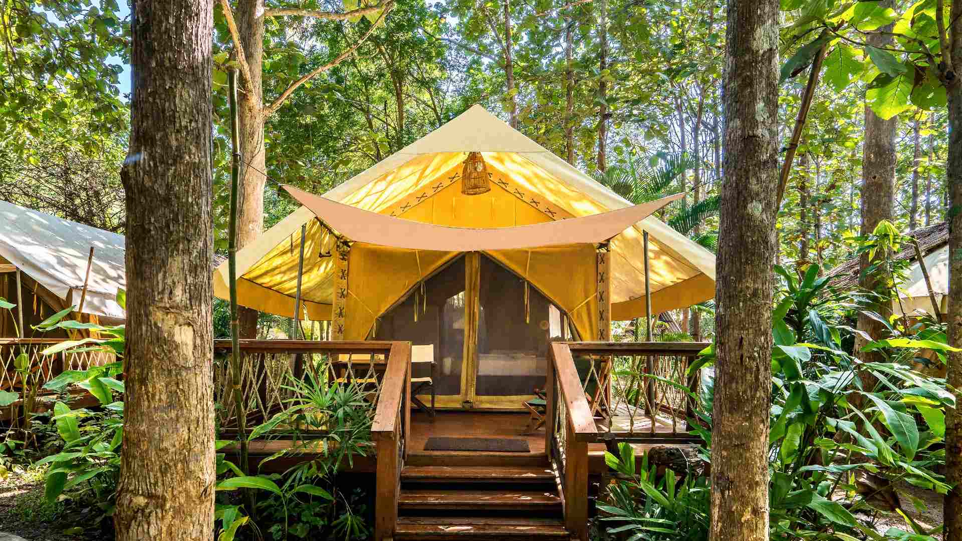 hintok river camp telt ved river kwai thailand