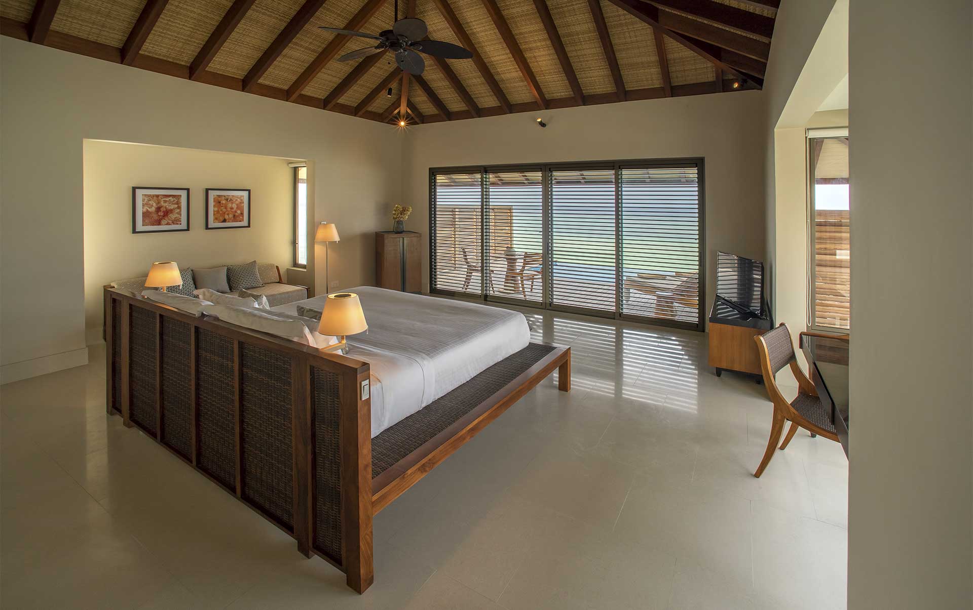 Rejser til Maldiverne, The Residence Maldives at Dhigurah, Sovev&aelig;relse i water pool villa