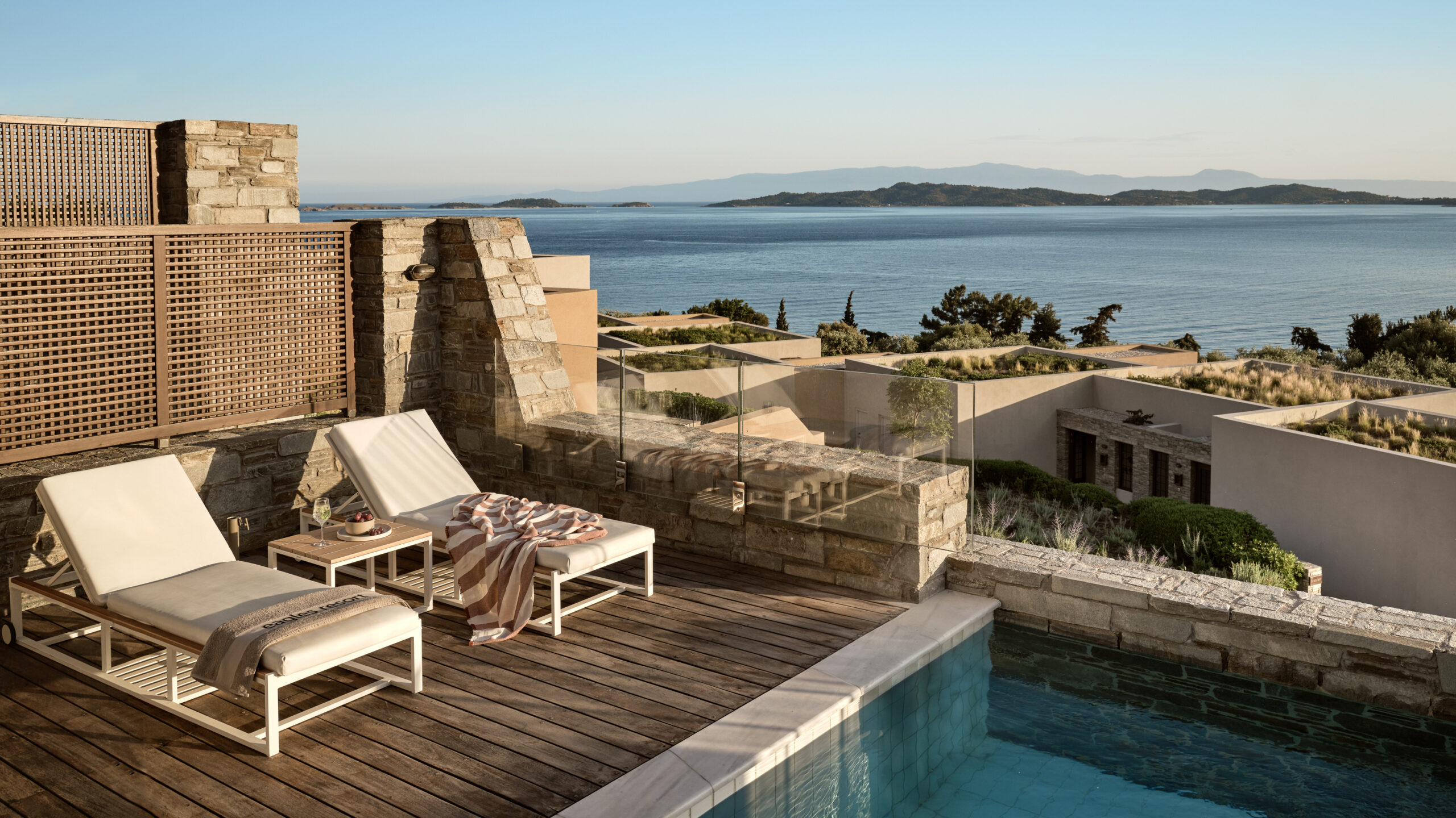 graekenland halkidiki eagles villas ocean one bedroom pool villa scaled