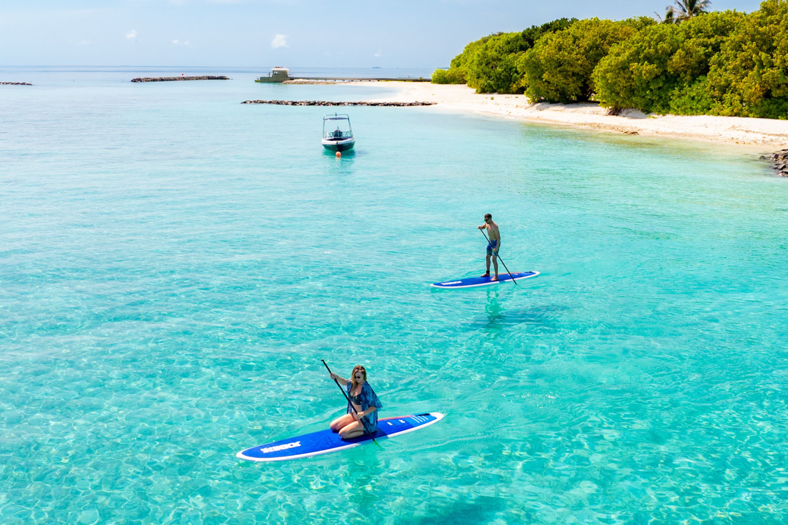 maldiverne avani plus water sports sup